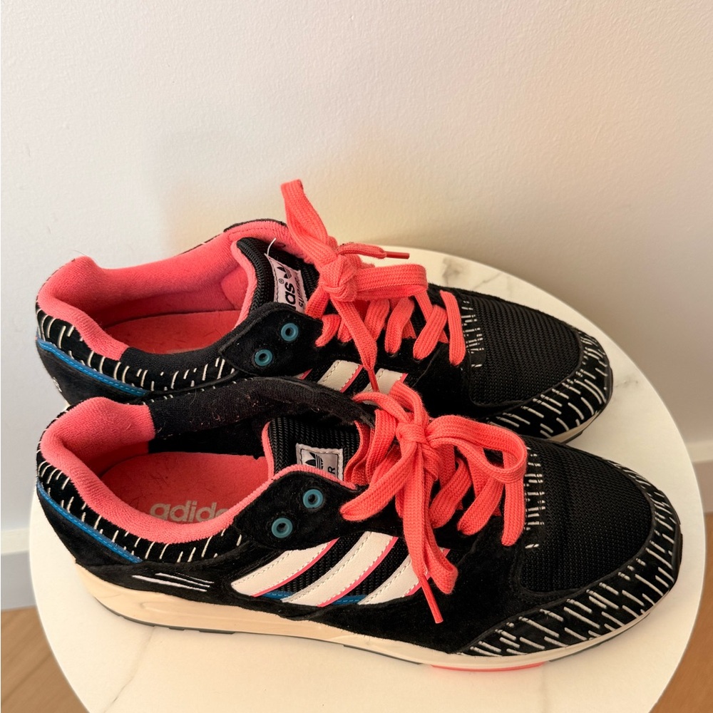 Adidas Women Original Tech Super G95543 Size 9 Running Shoes